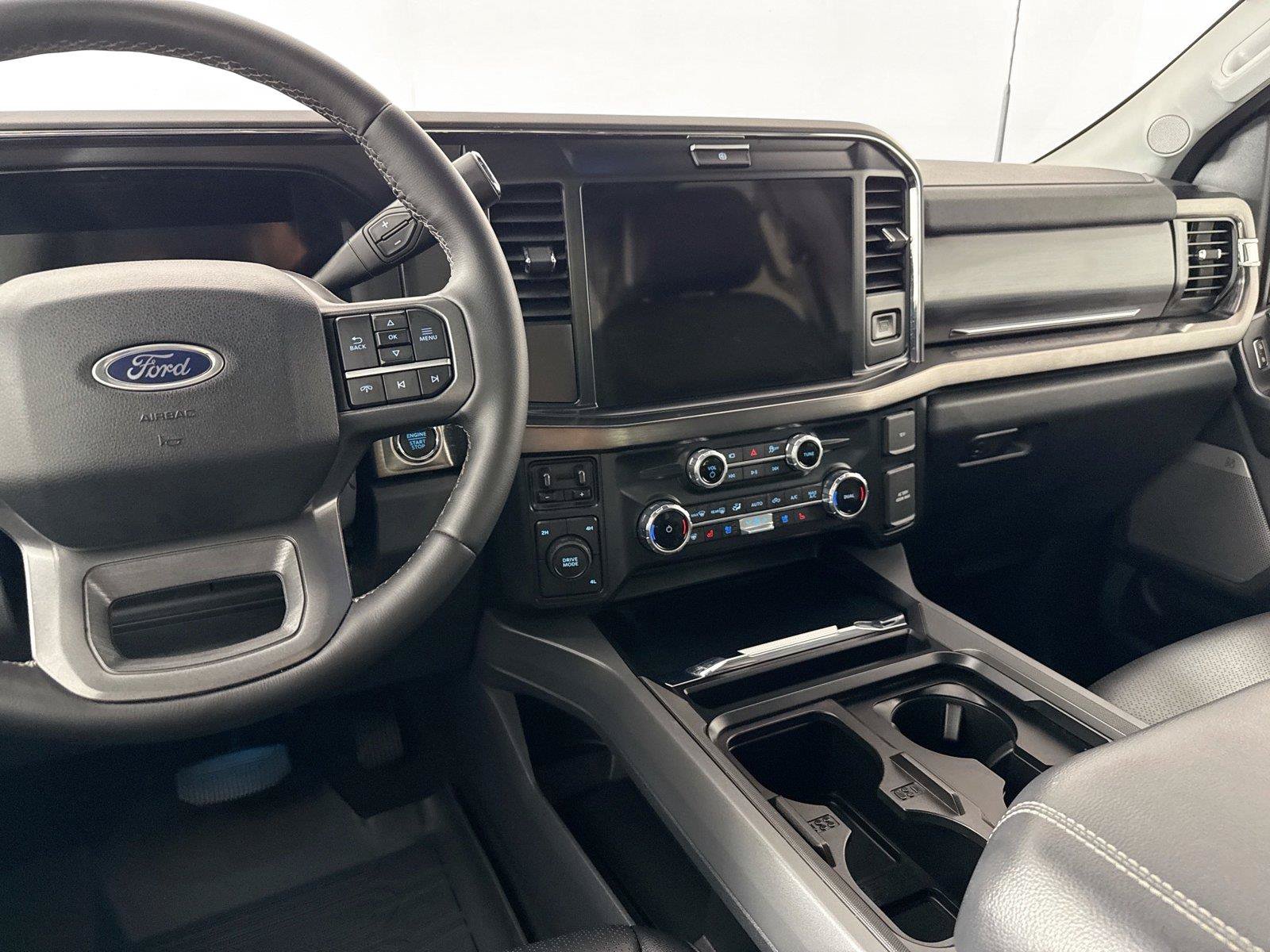 Used 2026 Ford F250 Lariat AWD/4WD image 31
