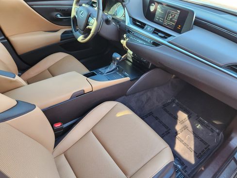 Used 2020 Lexus ES 350 350 Premium Package image 16