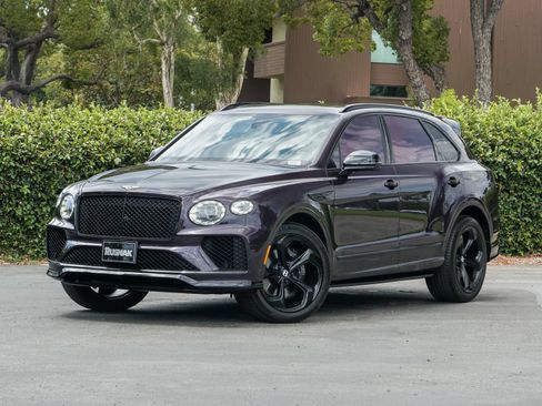 Certified 2022 Bentley Bentayga AWD/4WD image 1