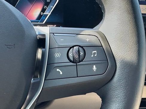 Certified 2025 BMW X1 xDrive28i w/ Technology Package image 18