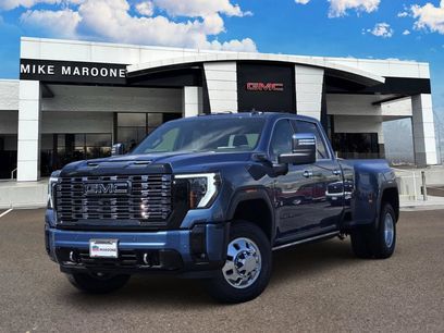 New 2026 GMC Sierra 3500 Denali Ultimate w/ LPO, Black Badging Package