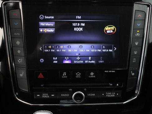 Used 2020 INFINITI QX80 Luxe w/ All-Season Package RWD image 19