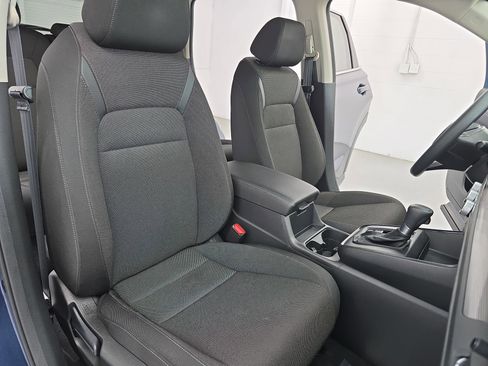 Certified 2025 Honda CR-V EX image 10