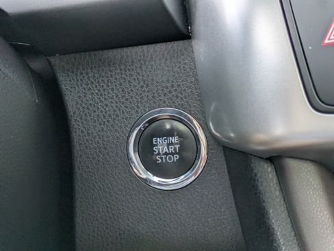 Used 2015 Toyota Highlander Limited image 30