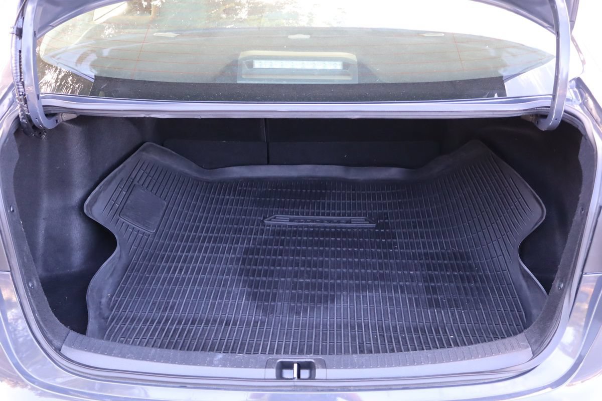 Used 2023 Toyota Corolla LE FWD image 14
