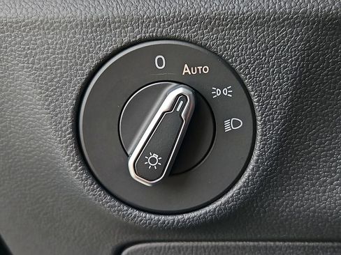 Used 2025 Volkswagen Jetta S image 23