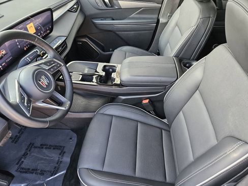 Used 2025 Buick Enclave Preferred image 19