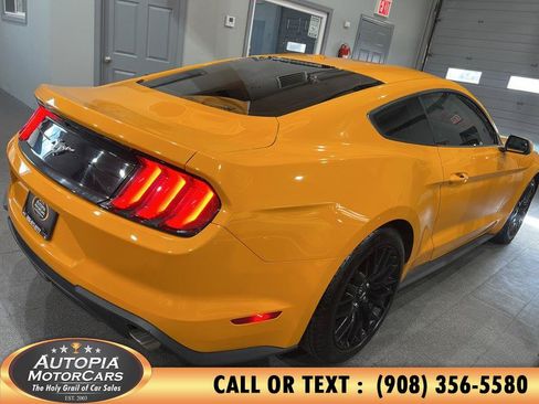 Used 2019 Ford Mustang Coupe RWD image 31