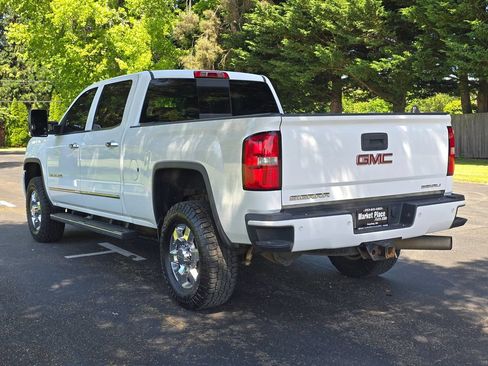 Used 2015 GMC Sierra 3500 Denali w/ Duramax Plus Package AWD/4WD image 3