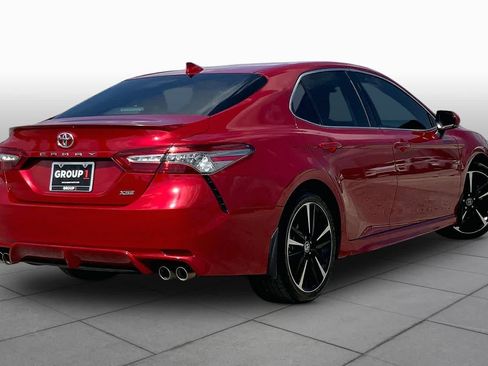 Used 2019 Toyota Camry XSE FWD image 13