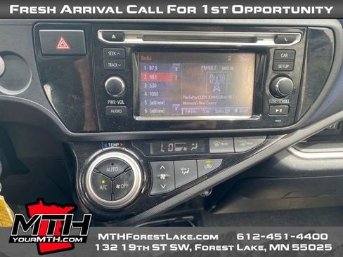 Used 2016 Toyota Prius C Two FWD image 12