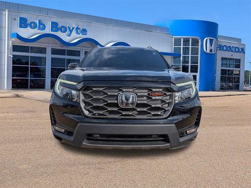 Certified 2025 Honda Passport TrailSport image 8