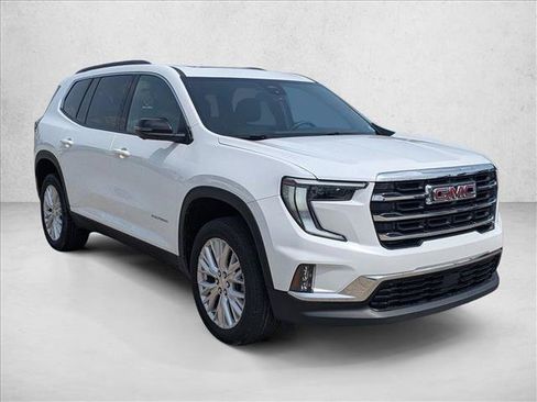 Used 2024 GMC Acadia Elevation w/ Luxury Package FWD image 3