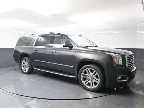 Used 2018 GMC Yukon XL SLT w/ Premium Edition AWD/4WD image 6