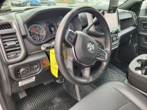 New 2026 RAM 5500 Tradesman w/ Chrome Appearance Group AWD/4WD image 10