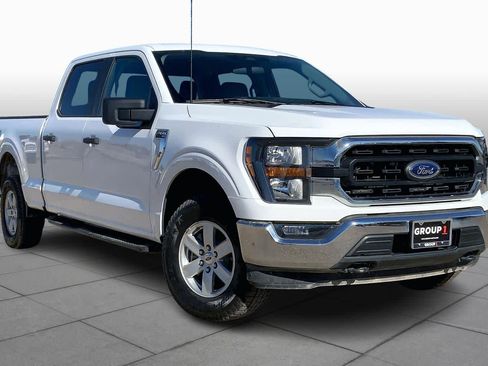 Used 2023 Ford F150 XLT image 3