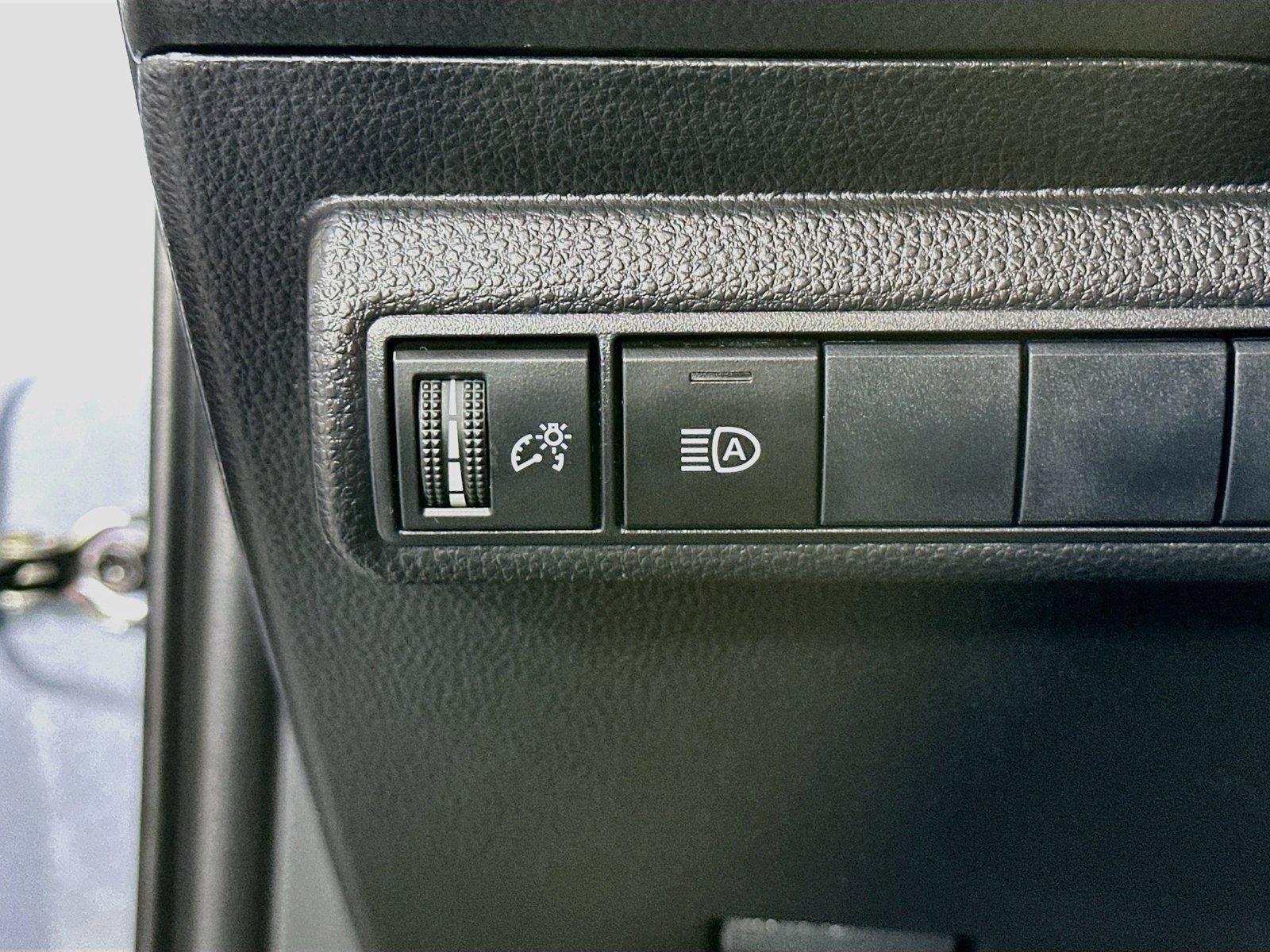 Used 2020 Toyota Corolla SE FWD image 14