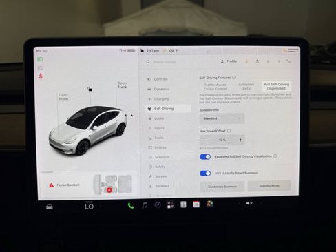 Used 2021 Tesla Model Y Long Range AWD/4WD image 25