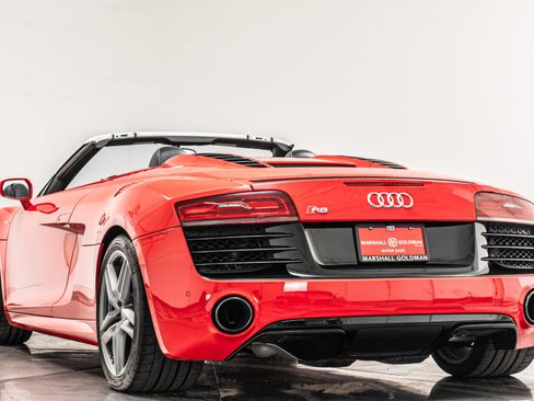 Used 2014 Audi R8 V10 AWD/4WD image 7