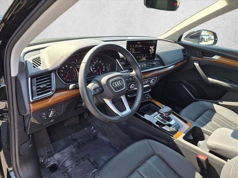 Certified 2023 Audi Q5 2.0T Premium w/ Convenience Package AWD/4WD image 10