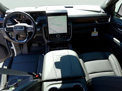 New 2026 GMC Yukon Denali w/ Sun & Power Step Package image 21