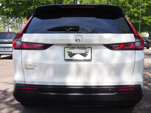 Used 2023 Honda CR-V EX-L image 6