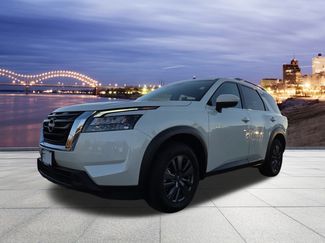 Used 2024 Nissan Pathfinder SV video 1