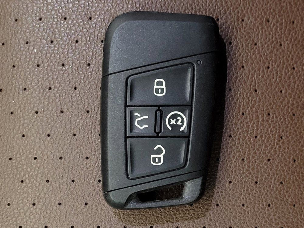 Used 2022 Volkswagen Atlas SE FWD image 32