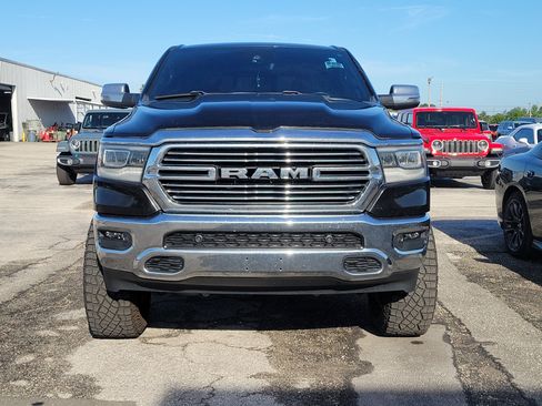 Used 2023 RAM 1500 Laramie AWD/4WD image 2