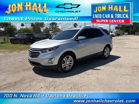 Used 2018 Chevrolet Equinox Premier image 2