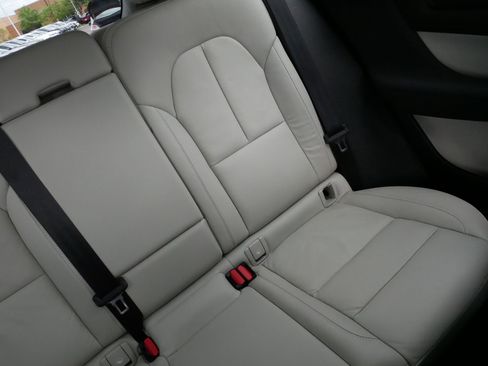 Used 2023 Volvo XC40 B5 Plus w/ Driver Assist Package AWD/4WD image 14