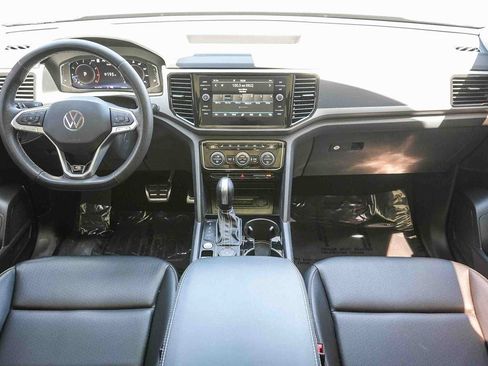 Certified 2023 Volkswagen Atlas SEL R-Line AWD/4WD image 12