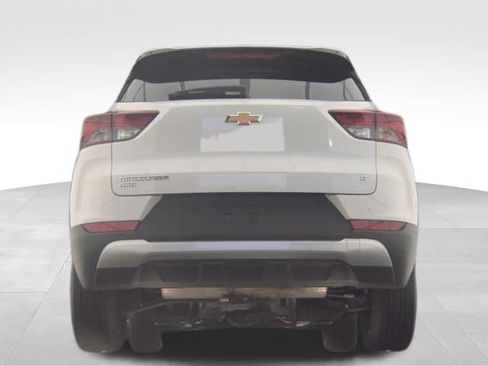 Used 2025 Chevrolet TrailBlazer LT image 5