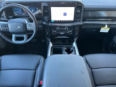 New 2025 Ford F250 Lariat w/ Lariat Ultimate Package AWD/4WD image 11