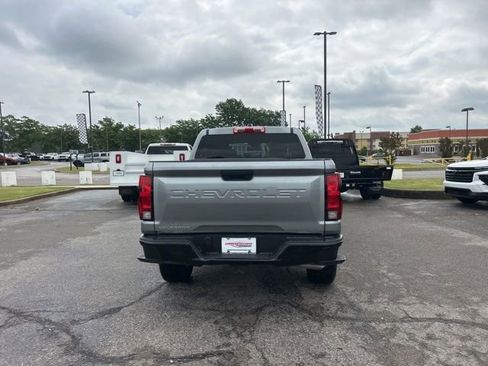 Used 2024 Chevrolet Colorado W/T RWD image 4