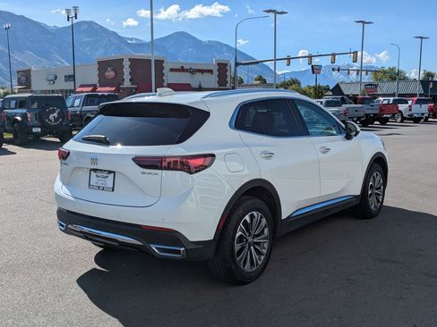 Used 2024 Buick Envision Preferred AWD/4WD image 3