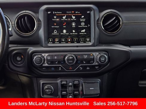 Used 2021 Jeep Wrangler Unlimited Sahara AWD/4WD image 18