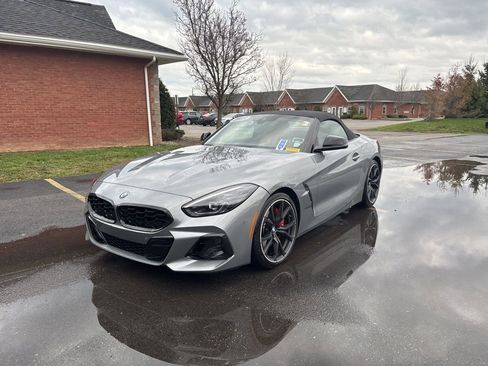 Certified 2023 BMW Z4 M40i w/ Premium Package image 8