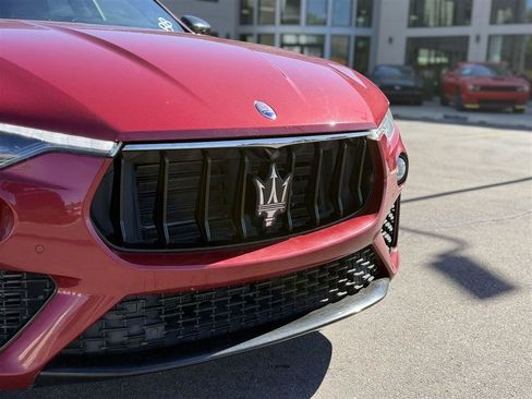 Used 2020 Maserati Levante GranSport AWD/4WD image 13