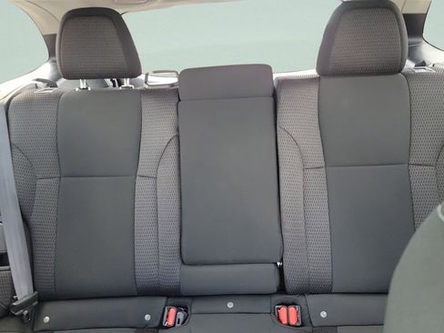 Used 2024 Subaru Outback Premium image 13