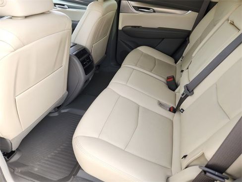 Used 2023 Cadillac XT5 Premium Luxury w/ Technology Package image 28