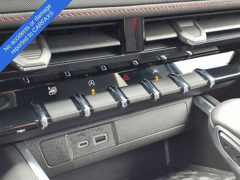 Used 2023 Chevrolet Colorado Z71 w/ Z71 Convenience Package 2 image 29