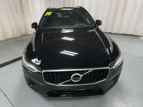 Used 2020 Volvo XC60 T5 R-Design AWD/4WD image 3