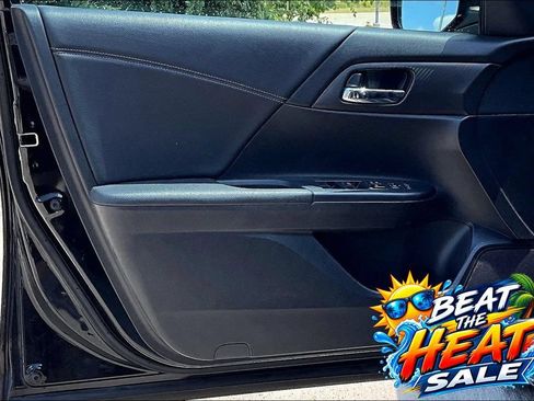 Used 2017 Honda Accord Sport image 21