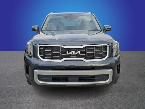 Used 2024 Kia Telluride S image 2