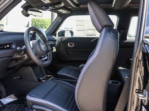 New 2026 MINI Cooper 2-Door Hardtop FWD image 19