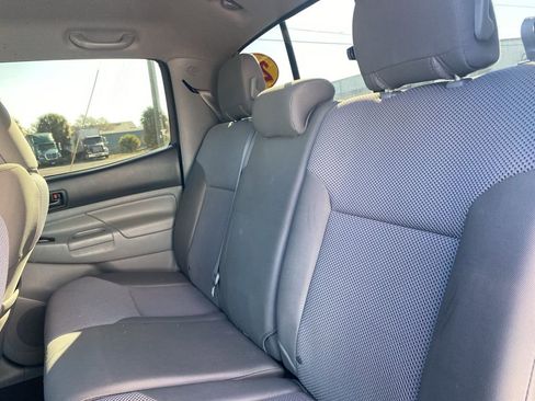 Used 2014 Toyota Tacoma PreRunner image 10