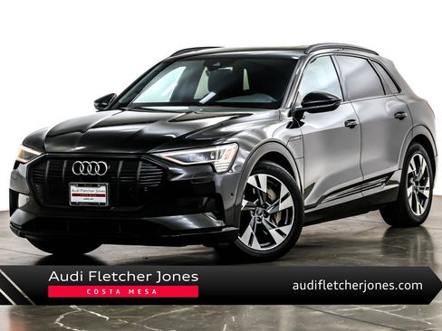 Used 2022 Audi e-tron Premium w/ Convenience Plus Package image 1