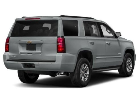 Used 2019 Chevrolet Tahoe LT w/ LT Signature Package AWD/4WD image 3