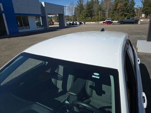 Used 2024 Chevrolet Equinox LT w/ LPO, Floor Liner Package image 35